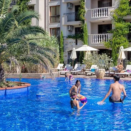 Aparthotel Cascadas Family Resort